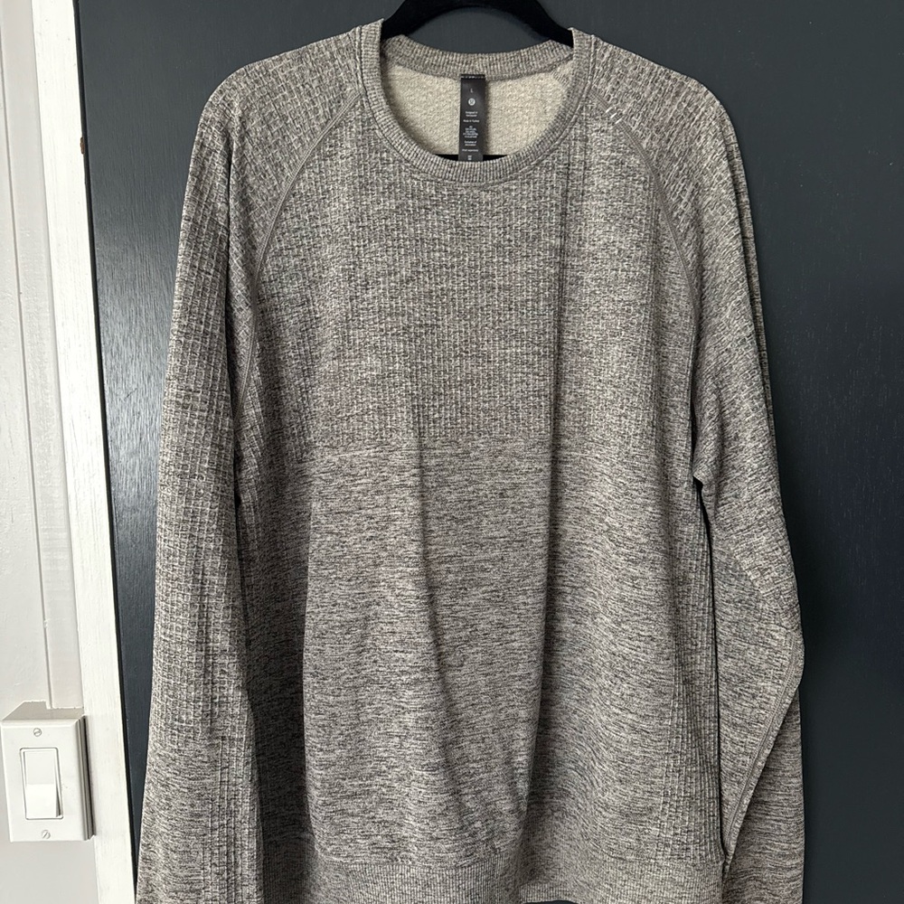 Mens Lululemon Athletica Gray Knit Long Sleeve Top